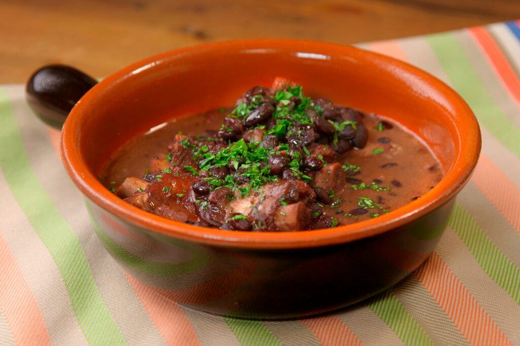 Feijoada nel corso di cucina brasiliana su Acadèmia.tv