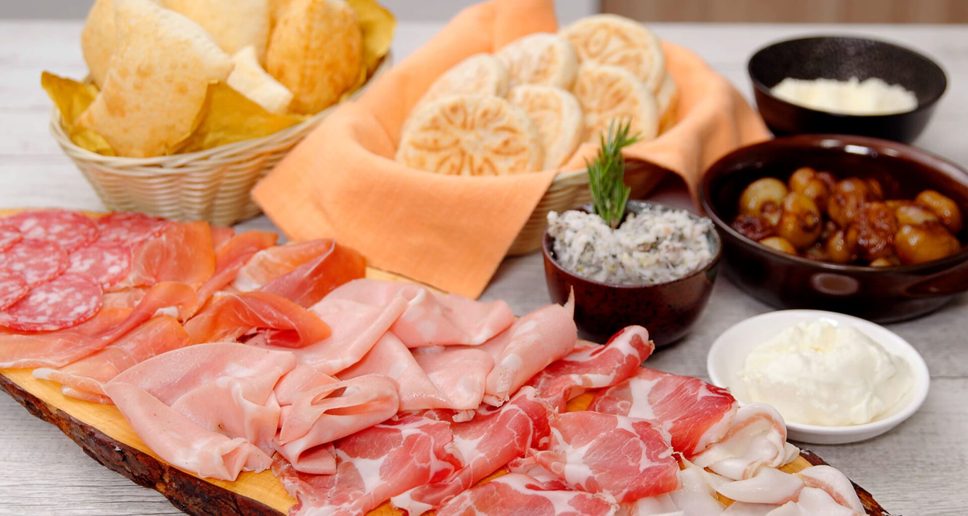 Corso di tigelle e gnocco fritto su Acadèmia.tv