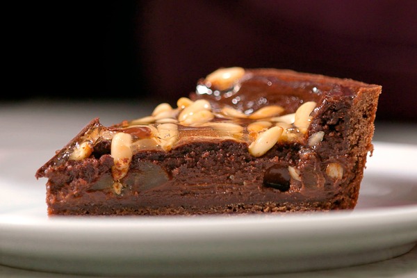 Torta al cioccolato, marroni e pinoli di Ernst Knam su Acadèmia.tv