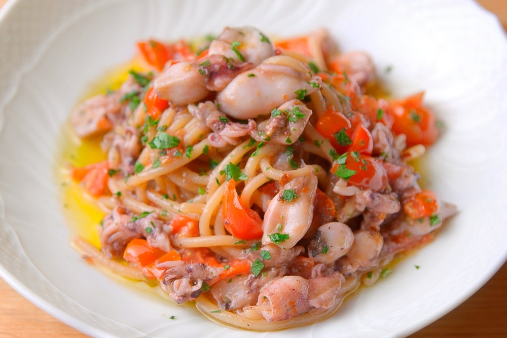 Spaghetti affumicati con calamaretti spillo